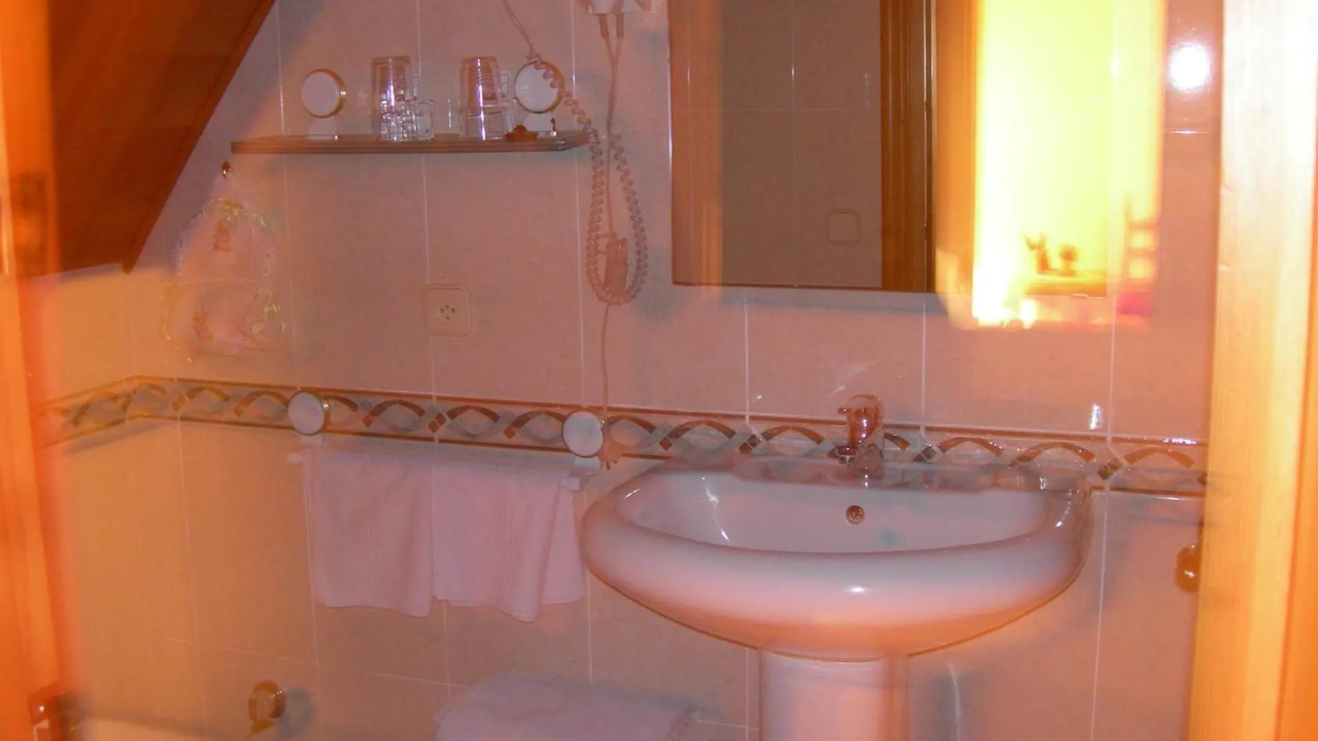 Alojamiento Rural Ostau Era Nheuada Guest House Aubert